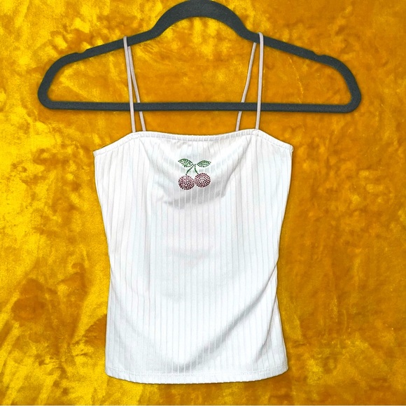 Cherry Ribbed Tank Top - Picture 3 of 5